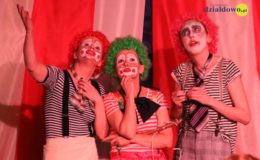 Clowni w wykonaniu Pewnych Niepewnych
