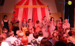 Clowni w wykonaniu Pewnych Niepewnych
