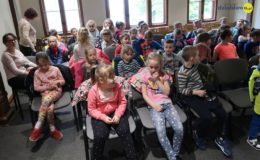 Uczniowie szkoły muzycznej grali dla młodszych kolegów [zdjęcia]