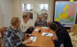 Seniorzy wzięli udział w Grze Miejskiej „Podróż po Unii Europejskiej”