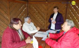 Seniorzy wzięli udział w Grze Miejskiej „Podróż po Unii Europejskiej”