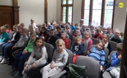 Uczniowie szkoły muzycznej grali dla młodszych kolegów
