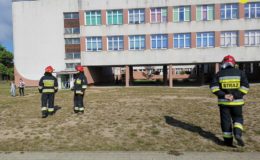 Alarmy bobowe w naszych szkołach. Ewakuowano prawie 900 osób