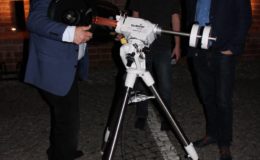 Nocne zwiedzanie zamku i liczenie gwiazd