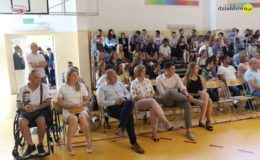 Gimnazjaliści, ósmoklasiści i uczniowie „Jedynki” pożegnali szkołę