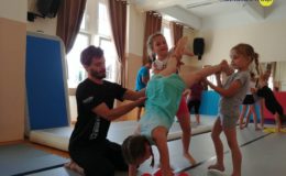 Akrobatyka i tricking na wesoło