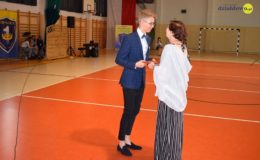 Gimnazjaliści, ósmoklasiści i uczniowie „Jedynki” pożegnali szkołę