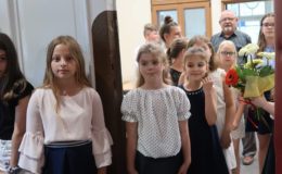 Młodzi artyście przywitali wakacje