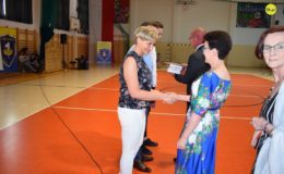 Gimnazjaliści, ósmoklasiści i uczniowie „Jedynki” pożegnali szkołę
