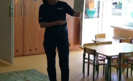 Bezpieczeństwo najmłodszych. Spotkanie policjantek z przedszkolakami