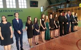 Szkoła Podstawowa nr 2 pożegnała absolwentów