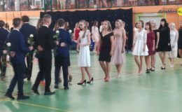 Szkoła Podstawowa nr 2 pożegnała absolwentów