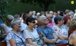 Powiatowe Wieczory z Poezją. Jadwiga Jankowska-Cieślak oraz Joanna Śliwka i Dominika Kaczorowska