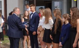 Licealiści rozpoczęli wakacje