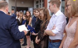 Licealiści rozpoczęli wakacje