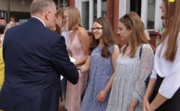 Licealiści rozpoczęli wakacje