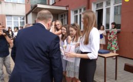 Licealiści rozpoczęli wakacje