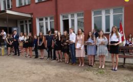 Licealiści rozpoczęli wakacje