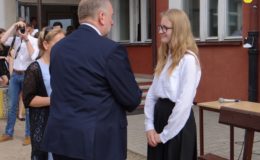 Licealiści rozpoczęli wakacje