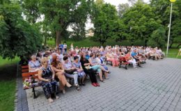 Powiatowe Wieczory z Poezją. Jadwiga Jankowska-Cieślak oraz Joanna Śliwka i Dominika Kaczorowska