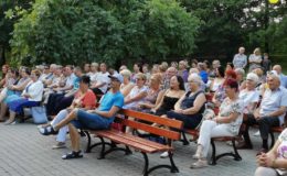 Powiatowe Wieczory z Poezją. Jadwiga Jankowska-Cieślak oraz Joanna Śliwka i Dominika Kaczorowska