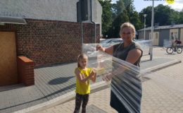 Warsztaty plastyczne – malowanie na folii