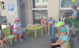 Warsztaty plastyczne – malowanie na folii
