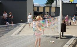 Warsztaty plastyczne – malowanie na folii