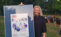 Szczęśliwi, na leżakach