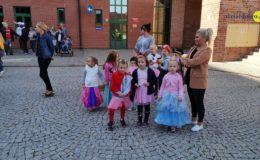 Parada Postaci Bajkowych przeszła ulicami miasta
