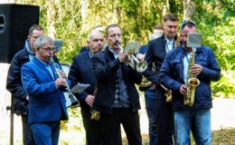 Uroczysty Apel Poległych w Lesie Białuckim