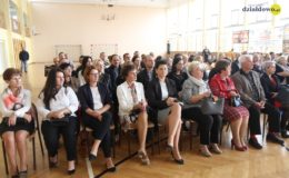 Ślubowanie klas pierwszych w Szkole Podstawowej nr 4 w Działdowie [film, zdjęcia]