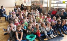 Ślubowanie klas pierwszych w Szkole Podstawowej nr 4 w Działdowie [film, zdjęcia]