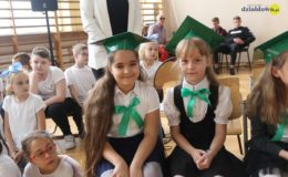 Ślubowanie klas pierwszych w Szkole Podstawowej nr 4 w Działdowie