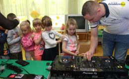 Dj odwiedził dzieci w Przedszkolu nr 3