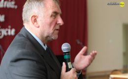 Biskup Wiesław Śmigiel odwiedził Zespół Szkół nr 2