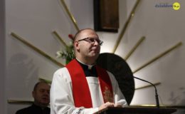 Spotkanie biskupa z grupami parafialnymi [zdjęcia, film]