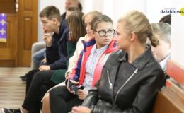 Spotkanie biskupa z grupami parafialnymi