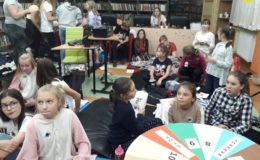 „Znajdźmy wspólny język” – Noc Bibliotek w SP 2
