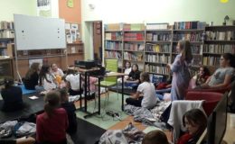 „Znajdźmy wspólny język” – Noc Bibliotek w SP 2