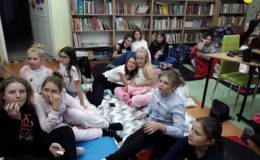 „Znajdźmy wspólny język” – Noc Bibliotek w SP 2