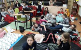 „Znajdźmy wspólny język” – Noc Bibliotek w SP 2