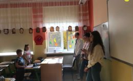 Obchody XIX Dnia Papieskiego w Szkole Podstawowej nr 2 w Działdowie [zdjęcia]