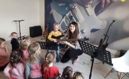 Krasnoludki z Przedszkola nr 3 w krainie muzyki [zdjęcia]
