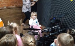 Krasnoludki z Przedszkola nr 3 w krainie muzyki [zdjęcia]