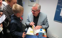 Spotkanie autorskie z Arturem Andrusem