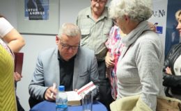 Spotkanie autorskie z Arturem Andrusem