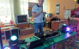 Dj odwiedził dzieci w Przedszkolu nr 3