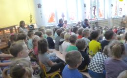 Do przedszkolaków zawitał teatr Duet