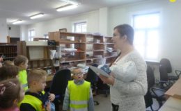 Przedszkolaki odwiedziły pocztę